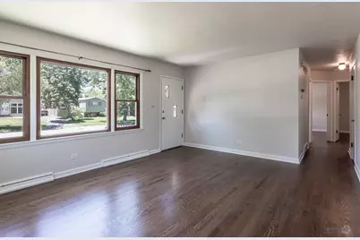 711 N 3rd Avenue, Villa Park, IL 60181 - Photo 4