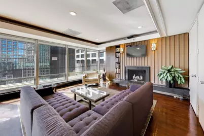 201 E Chestnut Street #8B, Chicago, IL 60611 - Photo 18