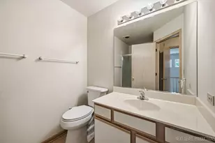 37 Ione Dr, South Elgin, IL 60177 - Photo 22