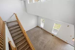 37 Ione Dr, South Elgin, IL 60177 - Photo 18
