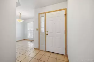 37 Ione Dr, South Elgin, IL 60177 - Photo 2