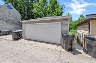 4127 N Ashland Ave, Chicago, IL 60613 - Photo 22