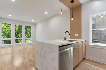 6402 S Vernon Avenue, Chicago, IL 60637 - Photo 8