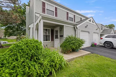 510 Nebraska Circle, Carol Stream, IL 60188 - Photo 1