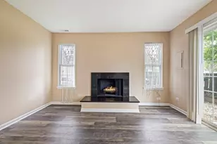 510 Nebraska Cir, Carol Stream, IL 60188 - Photo 4