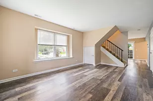510 Nebraska Cir, Carol Stream, IL 60188 - Photo 6