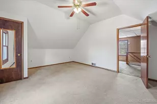 1327 Superior St, Aurora, IL 60505 - Photo 14