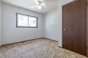18226 W Big Oaks Rd, Grayslake, IL 60030 - Photo 16