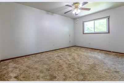 18226 W Big Oaks Road, Grayslake, IL 60030 - Photo 14
