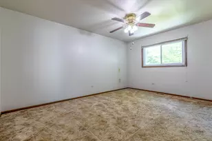 18226 W Big Oaks Rd, Grayslake, IL 60030 - Photo 14
