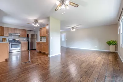 18226 W Big Oaks Road, Grayslake, IL 60030 - Photo 6