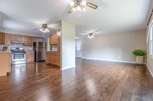 18226 W Big Oaks Rd, Grayslake, IL 60030 - Photo 6
