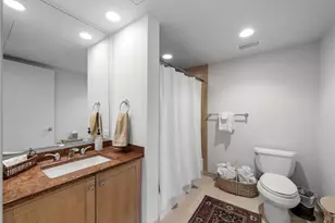 60 E Monroe St, Chicago, IL 60603 - Photo 22