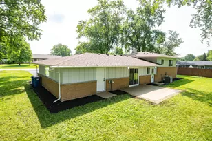 936 Cuyahoga Dr, Bartlett, IL 60103 - Photo 28