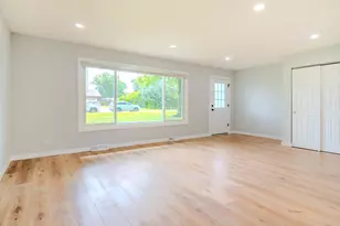 936 Cuyahoga Dr, Bartlett, IL 60103 - Photo 4