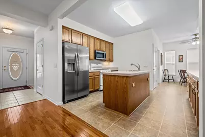 2905 Carousel Court, Grayslake, IL 60030 - Photo 4