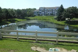 902 Summit Creek Dr, Shorewood, IL 60404 - Photo 4