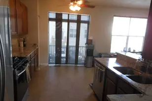 902 Summit Creek Dr, Shorewood, IL 60404 - Photo 6