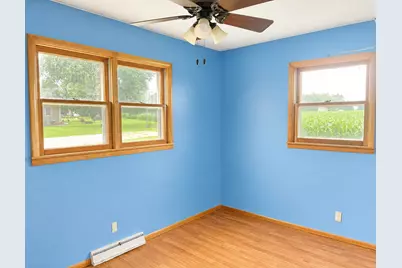 308 W Logan Street, Forreston, IL 61030 - Photo 6