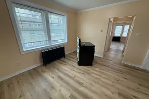 2249 S Gunderson Ave, Berwyn, IL 60402 - Photo 8