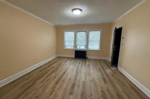 2249 S Gunderson Ave, Berwyn, IL 60402 - Photo 4