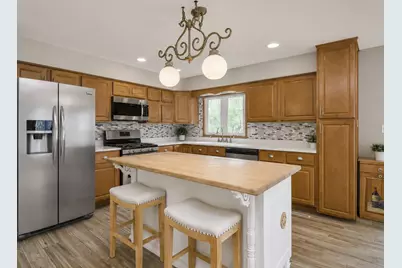 110 Oakwood Lane, Bartlett, IL 60103 - Photo 10