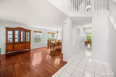 23 Cedar Court, South Elgin, IL 60177 - Photo 2