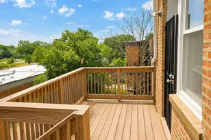 1439 E 66th Pl, Chicago, IL 60637 - Photo 4
