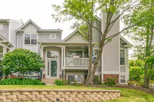 1123 Manchester Cir, Grayslake, IL 60030 - Photo 1