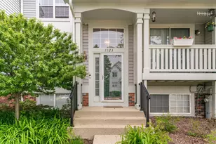 1123 Manchester Cir, Grayslake, IL 60030 - Photo 2