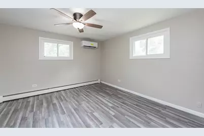 10081 W Pickford Avenue, Beach Park, IL 60099 - Photo 10