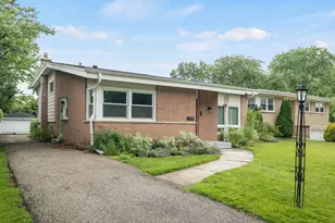 239 Kilpatrick Ave, Wilmette, IL 60091 - Photo 2