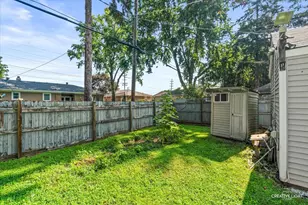 307 Lakelawn Blvd, Aurora, IL 60506 - Photo 24