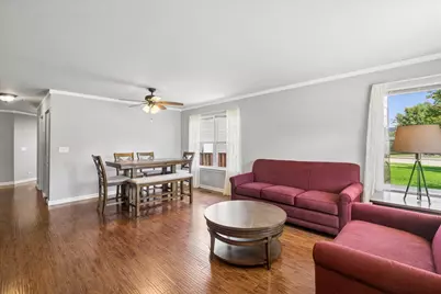 1950 Diamond Head Trail, Pingree Grove, IL 60140 - Photo 4