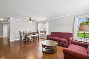 1950 Diamond Head Trail, Pingree Grove, IL 60140 - Photo 4