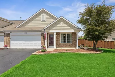 1950 Diamond Head Trail, Pingree Grove, IL 60140 - Photo 1