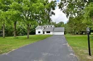 18878 Ridge Ln, Marengo, IL 60152 - Photo 2