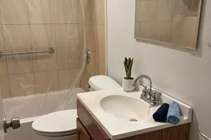13515 S Baltimore Ave, Chicago, IL 60633 - Photo 6