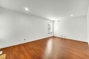 1001 Martingale Ln, Round Lake Beach, IL 60073 - Photo 10