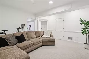 1501 Amos Bennett St, Grayslake, IL 60030 - Photo 26