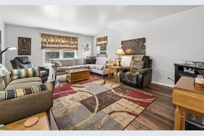 3661 Chadwick Lane, Lake in the Hills, IL 60156 - Photo 10