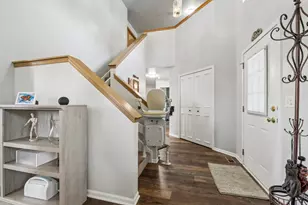 3661 Chadwick Ln, Lake in the Hills, IL 60156 - Photo 12