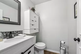 3661 Chadwick Ln, Lake in the Hills, IL 60156 - Photo 8