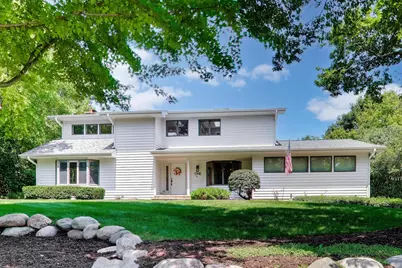 1 Birch Lakes Drive, Hawthorn Woods, IL 60047 - Photo 2