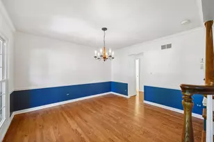 2027 Richton Dr, Wheaton, IL 60189 - Photo 12