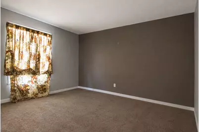 720 Grant Avenue, Dixon, IL 61021 - Photo 6