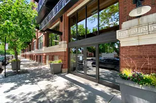 1040 W Adams St, Chicago, IL 60607 - Photo 2