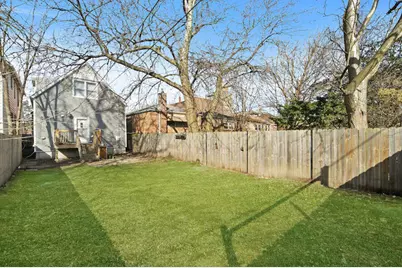 7931 S East End Avenue, Chicago, IL 60617 - Photo 26