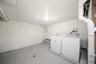 7931 S East End Ave, Chicago, IL 60617 - Photo 24