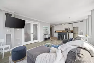 100 E Walton St, Chicago, IL 60611 - Photo 6